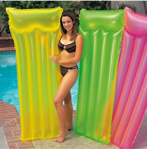 D_639393-MLU52736273969_122022-O.jpg Colchoneta inflable para piscina INTEX