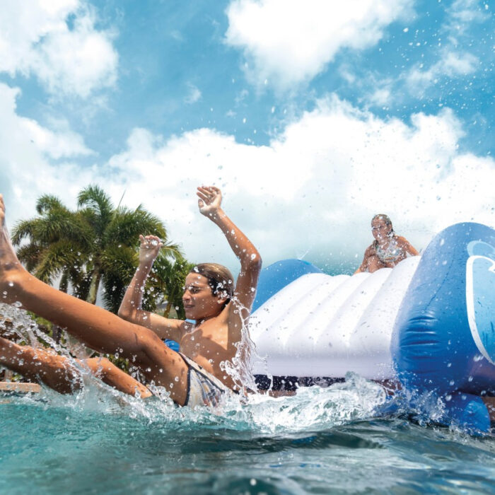 D_NQ_NP_2X_733272-MLU96413676778_102025-O.jpg Tobogán Inflable Intex Gigante Pulverizadores 3,3x2x1.17 Mts
