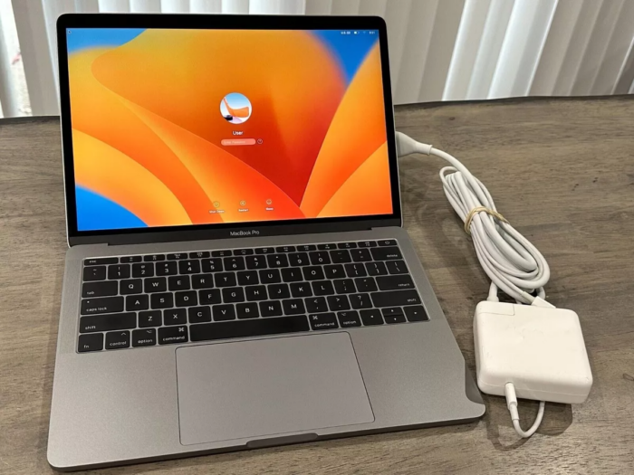D_NQ_NP_2X_794677-MLU77703063240.png Macbook Pro A1708 13.3 8gb 128gb Ssd Intel Core I5 Ventura (Reacondicionado)